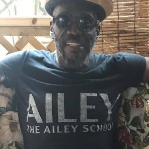 Meet your Posher, Lawrence